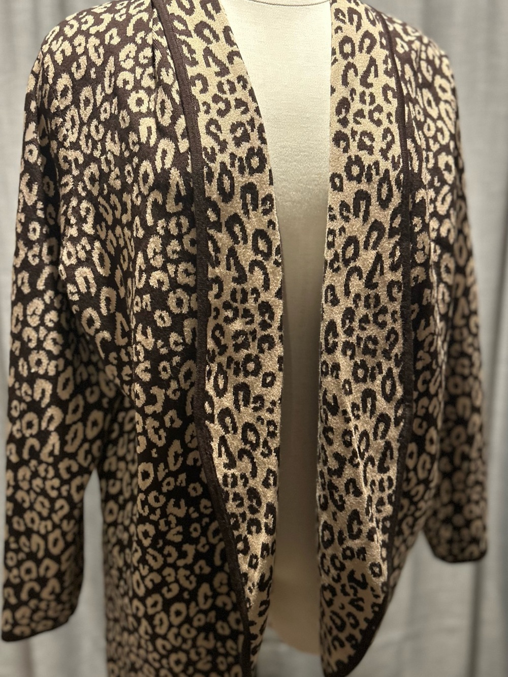 Cable & Gauge Leopard Print Open-Front Cardigan - Brown/Cream
